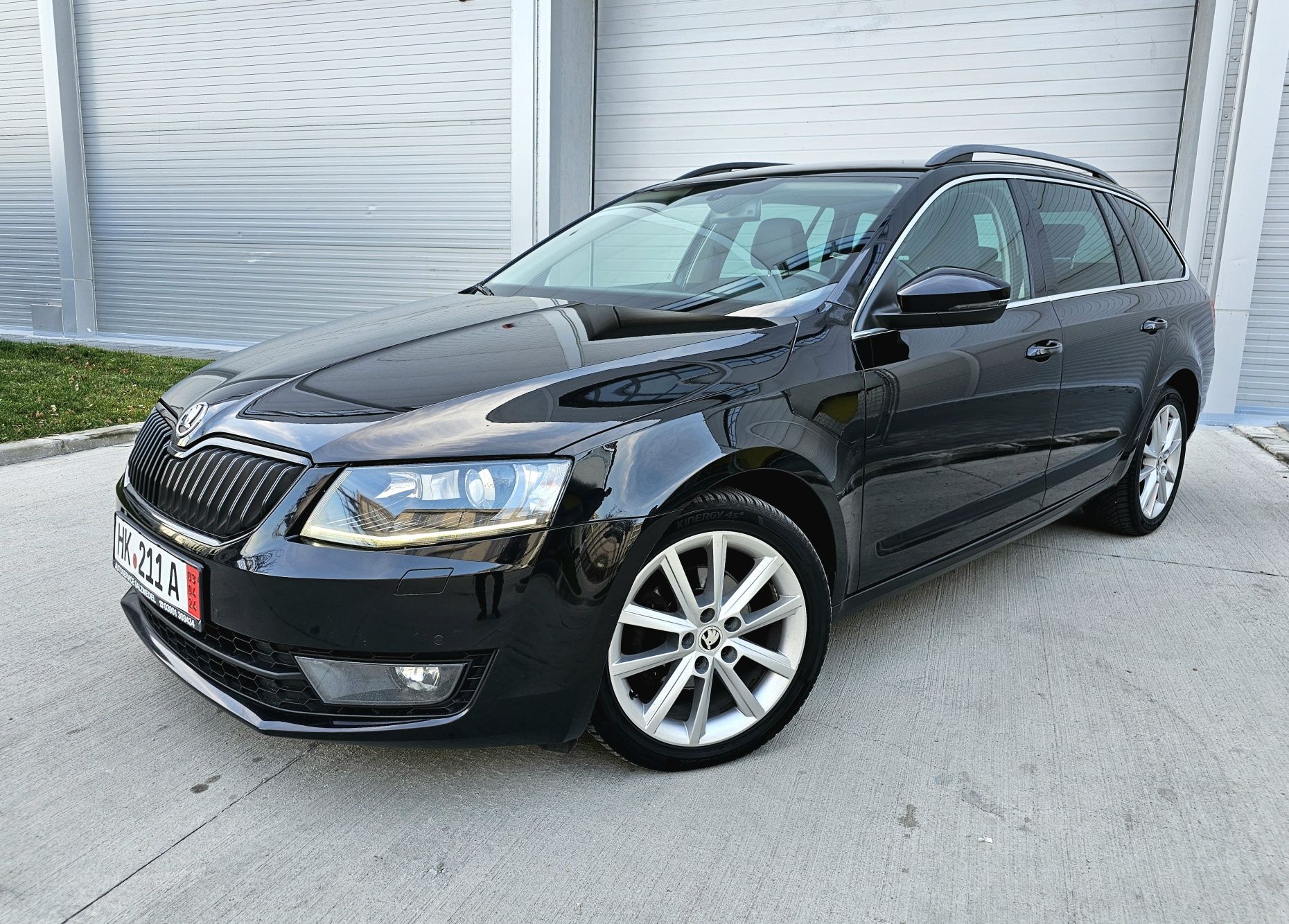 Skoda Octavia Elegance 2.0 tdi 2014 Bi-Xenon Navigație Day-Light Led