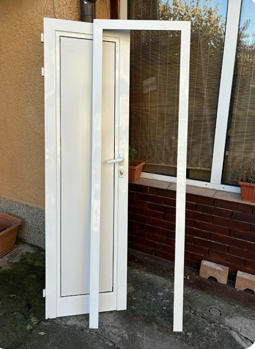 Алуминиева врата с огледало