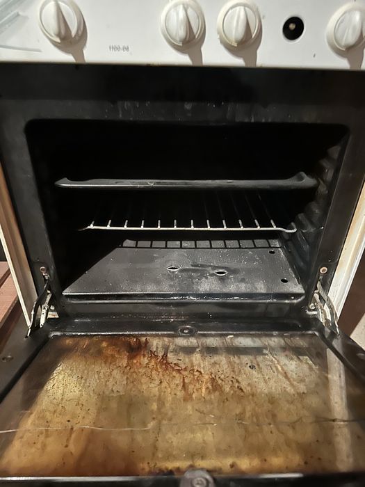Gefest gaz plitasi sotiladi