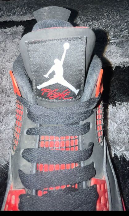 Jordan 4 red thunder