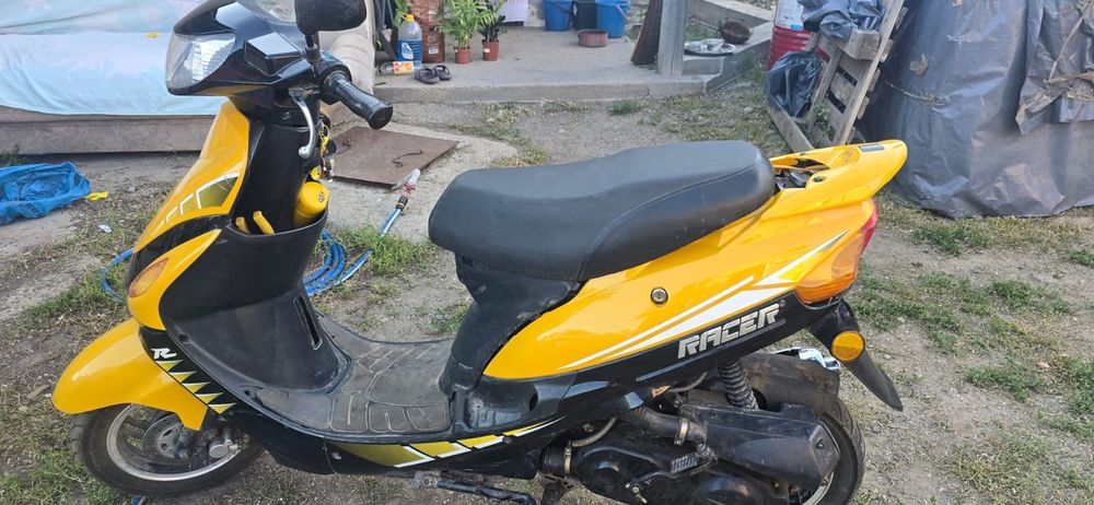 Продам скутер  метеор