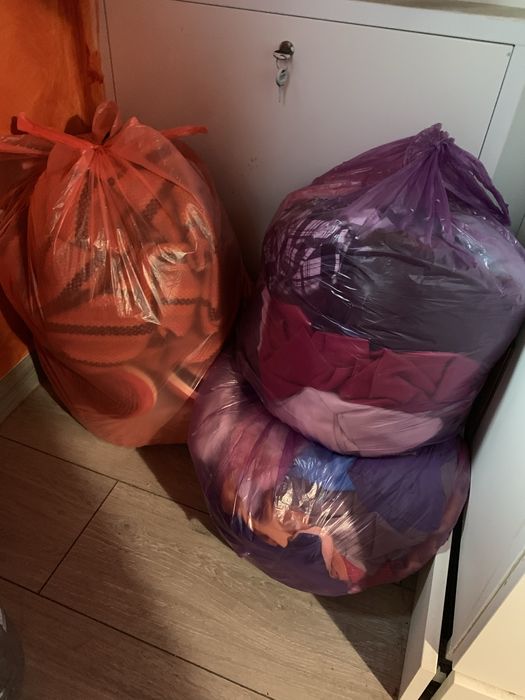 Donez haine, incalțaminte