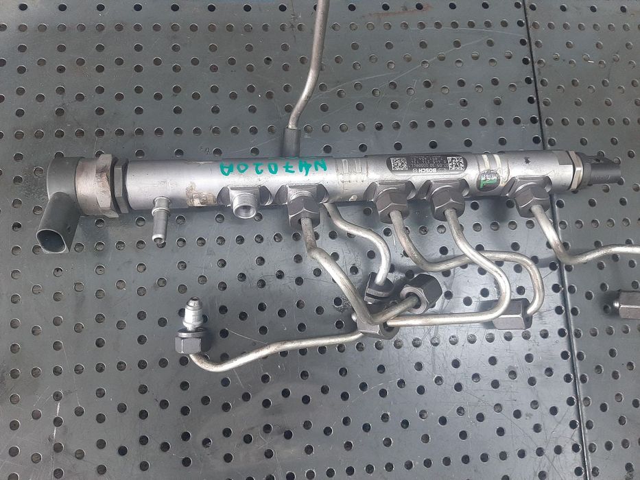 rampa injectoare  bmw seria 1 e87 81 seria 3 e90  2.0 d  n47d20a 0445214134