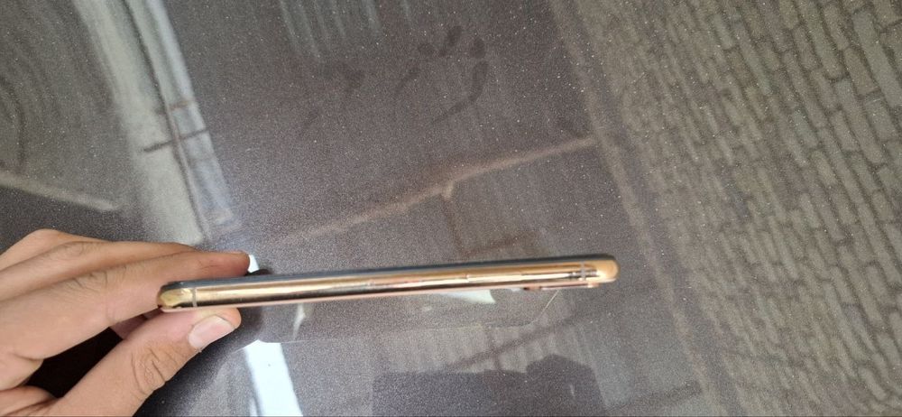 Iphone xs xolati alo narxi 1mln750 kelishamz
