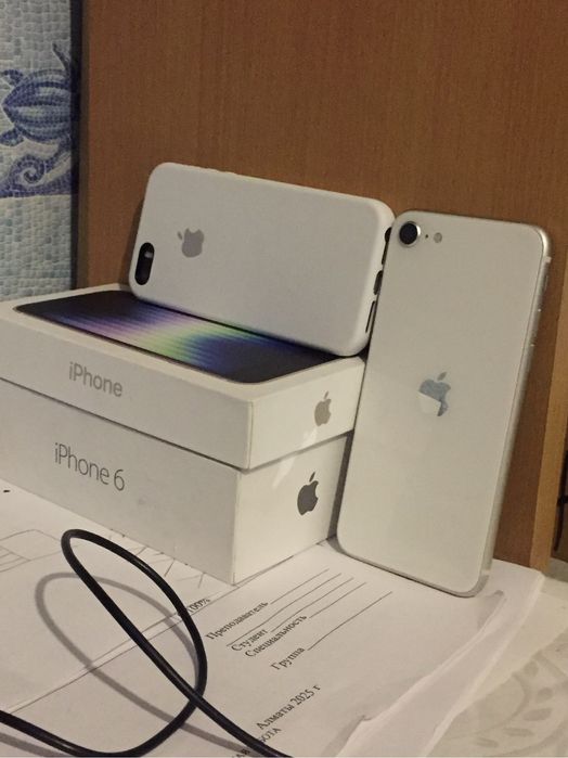 iPhoneSE gen3 (2022)