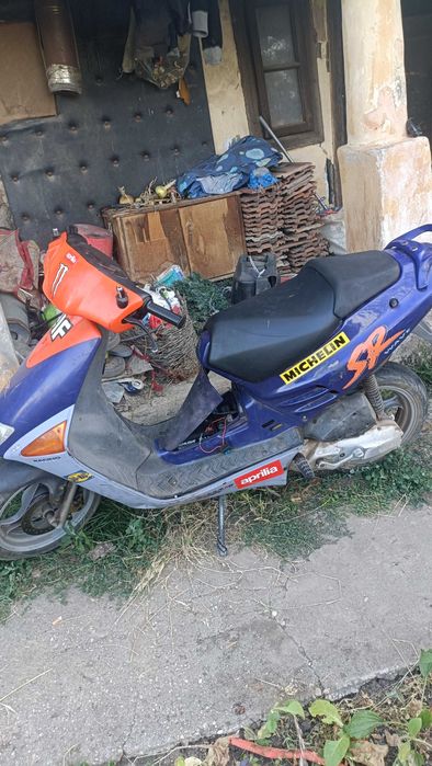vand scuter aprilia sr50 fara acte