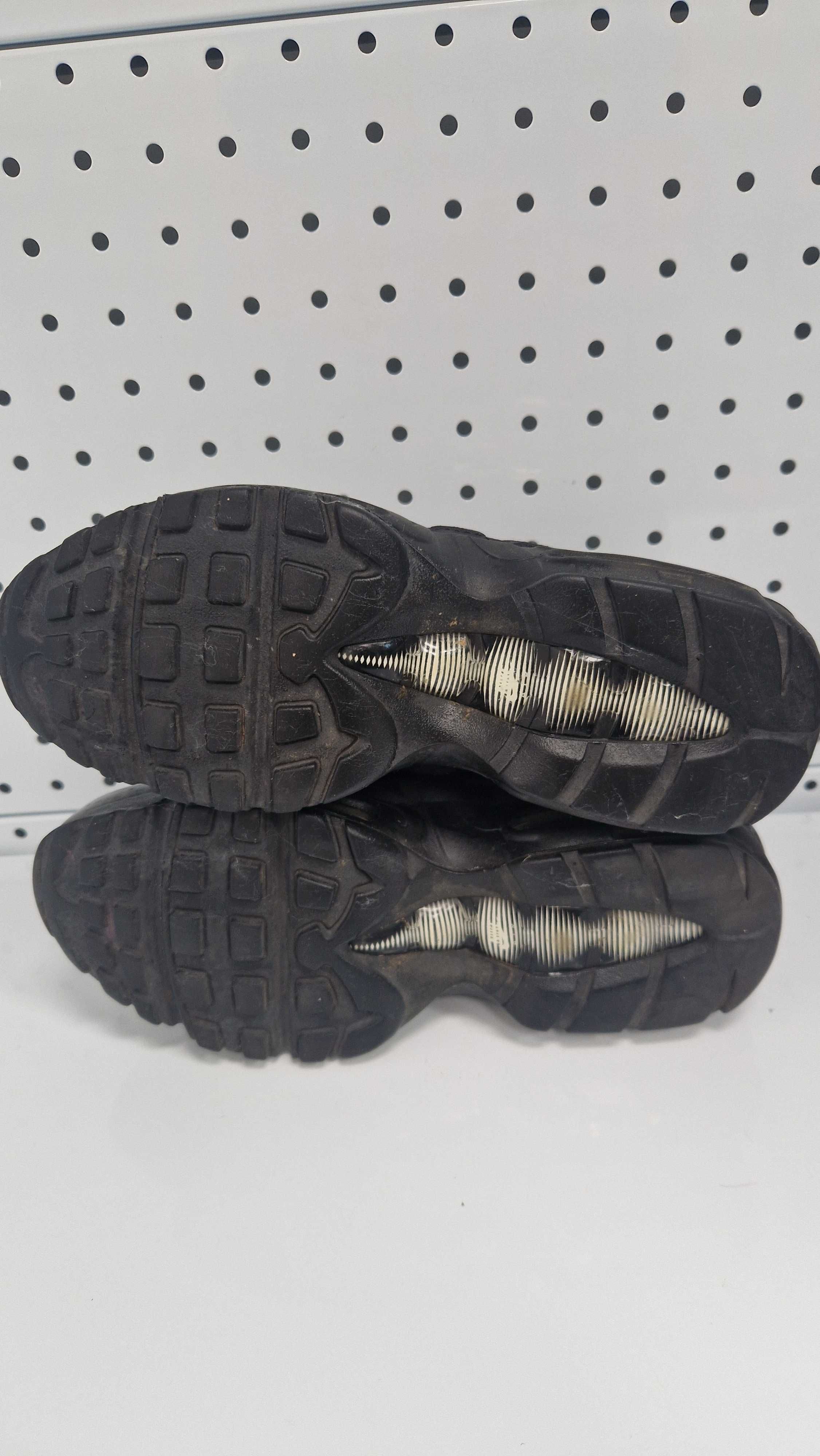 Оригинални дамски маратонки - Nike AirMax 95