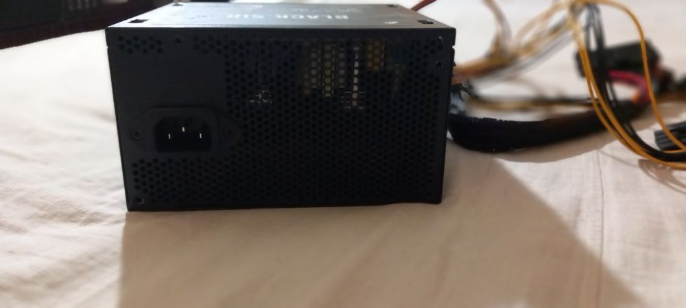 Продавам  захранване  1stPlayer 500W