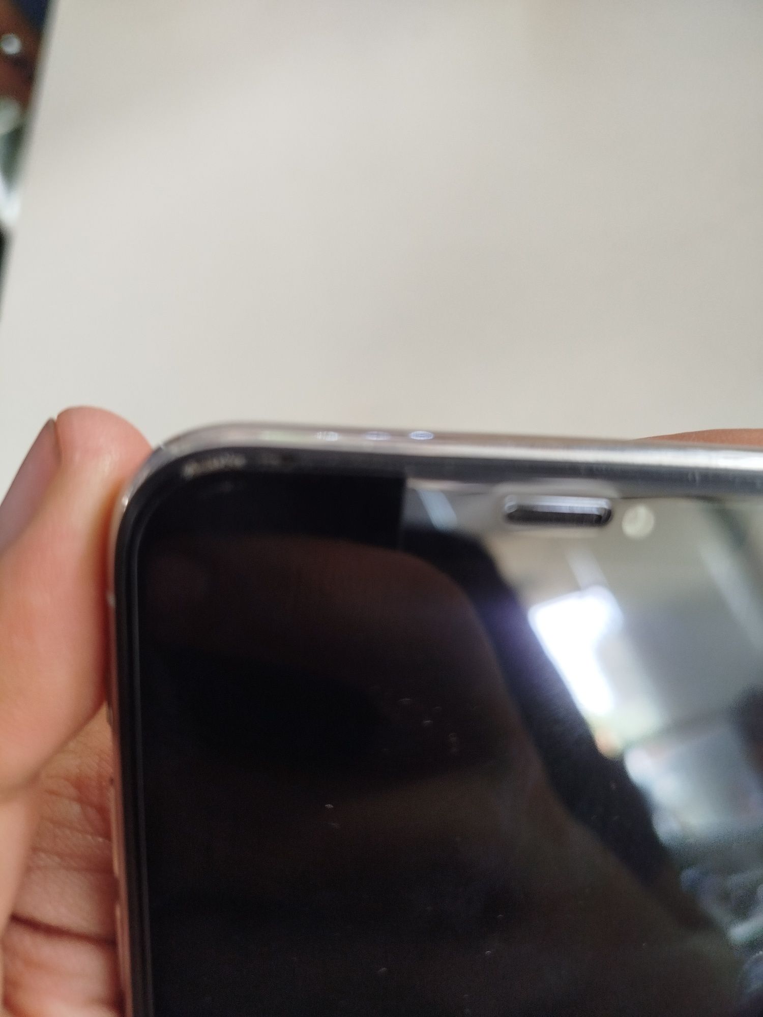 Iphone 11 pro  64 tali yomost 73