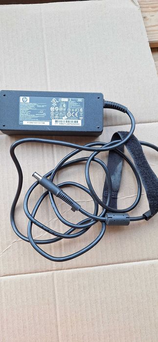 Alimentator incarcator laptop HP 90W şi 65W mufa mare pin central