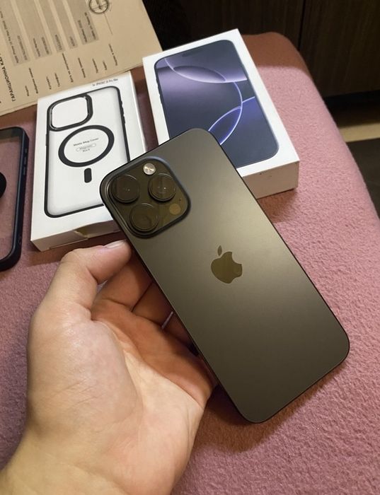 iPhone 16 pro max 256GB.