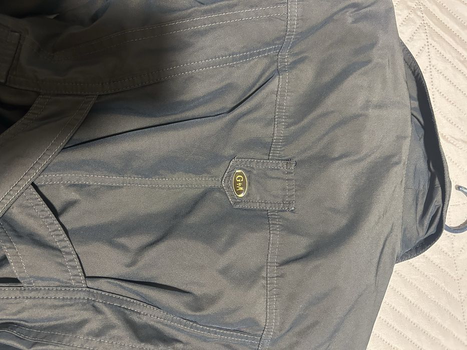 Яке на марката guess
