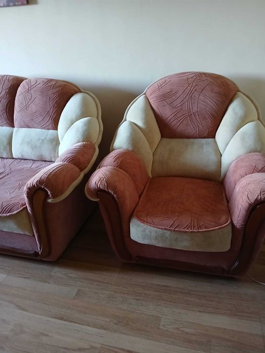Canapea extensibila 3 locuri