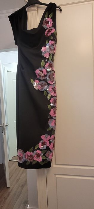 Rochie midi cu umar cazut