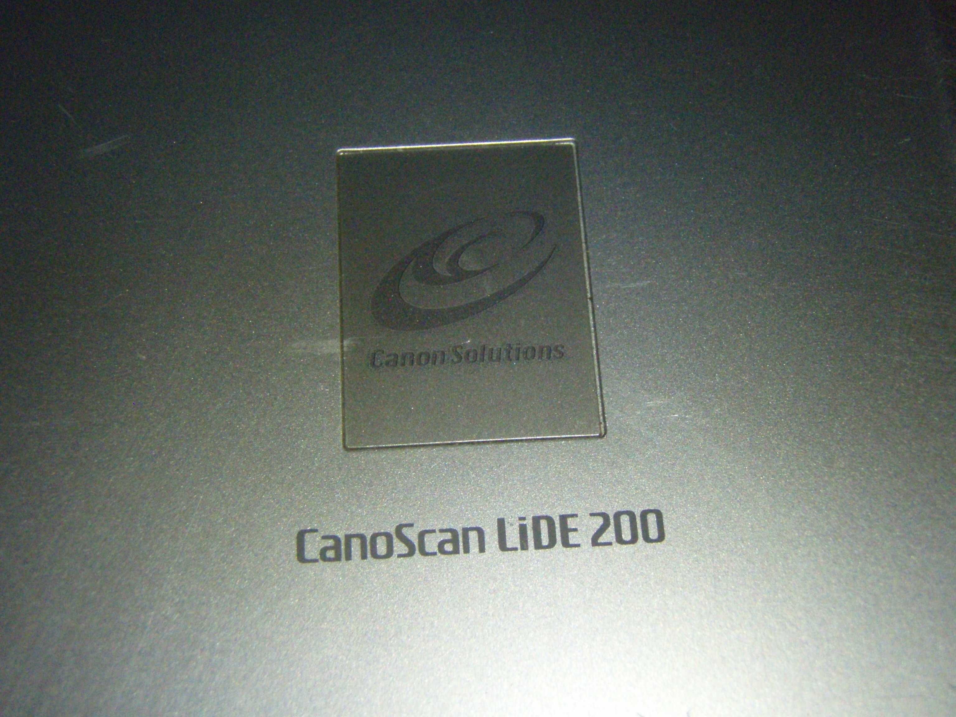 Scaner USB Canon CanoScan Lide 200, functional si sub windows 10