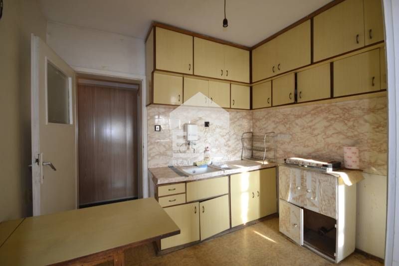 Слънчев апартамент с четири спални