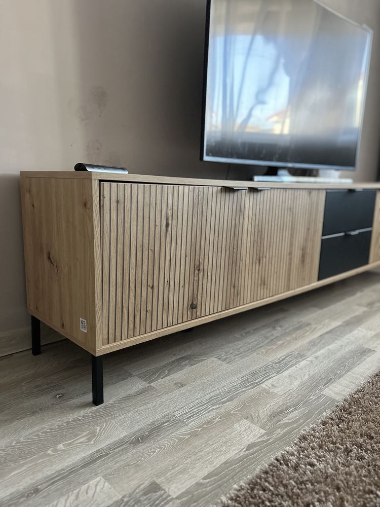 Comoda tv model rifraj stejar/negru 208 cm