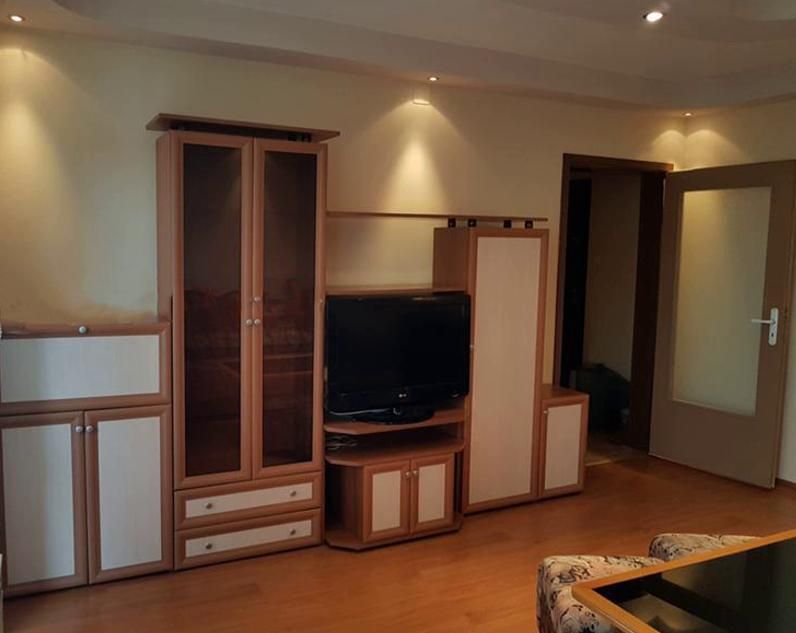 Дава се под наем Двустаен апартамент в Пловдив, Център - 80 кв.м за 400 € - Снимка #1