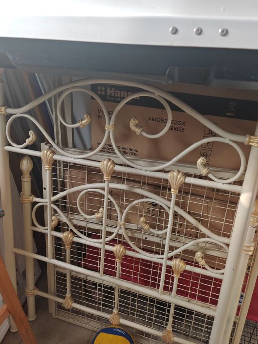 Кравать и матрас