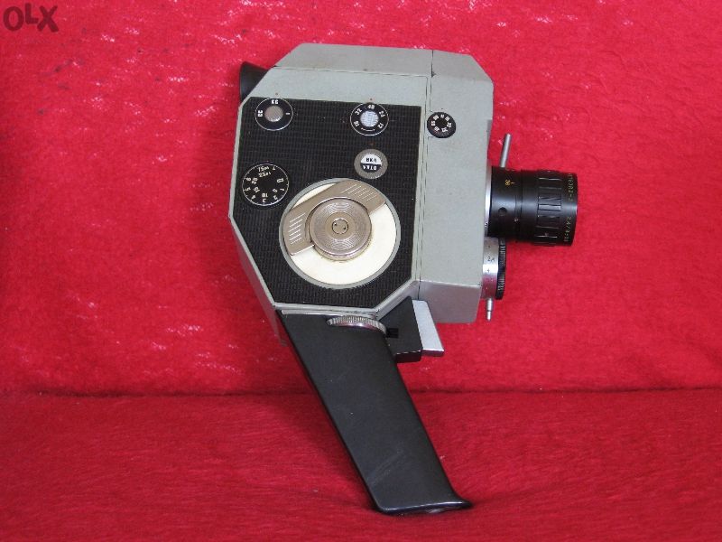 Продавам кинокамера, модел - "кварц - 5".
