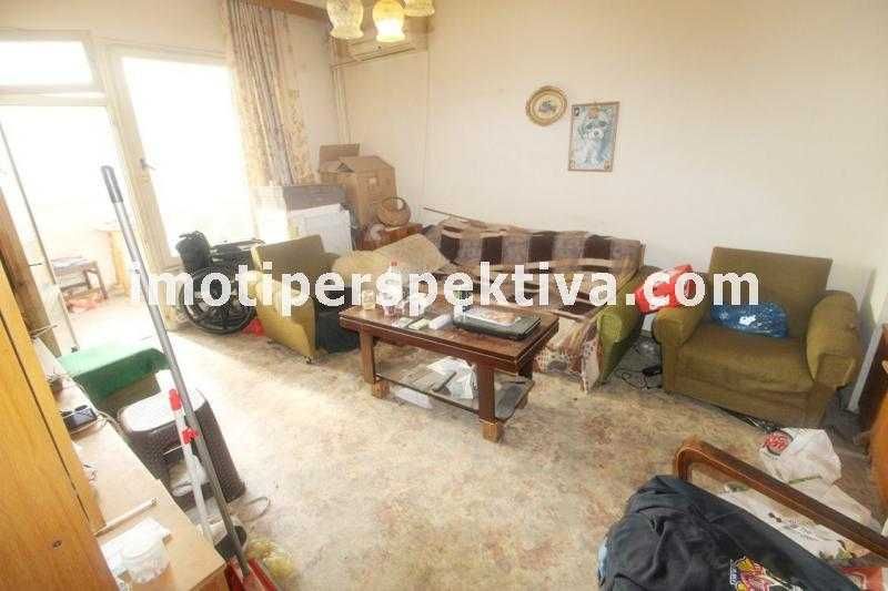 Продава се Тристаен апартамент в Пловдив, Тракия - 60 кв.м за 1700 €/кв.м - Снимка #1