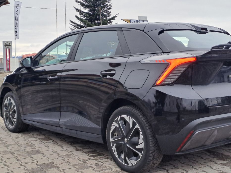 Mg4 2024/03 22500 km.Standard range Plus Lfp 51