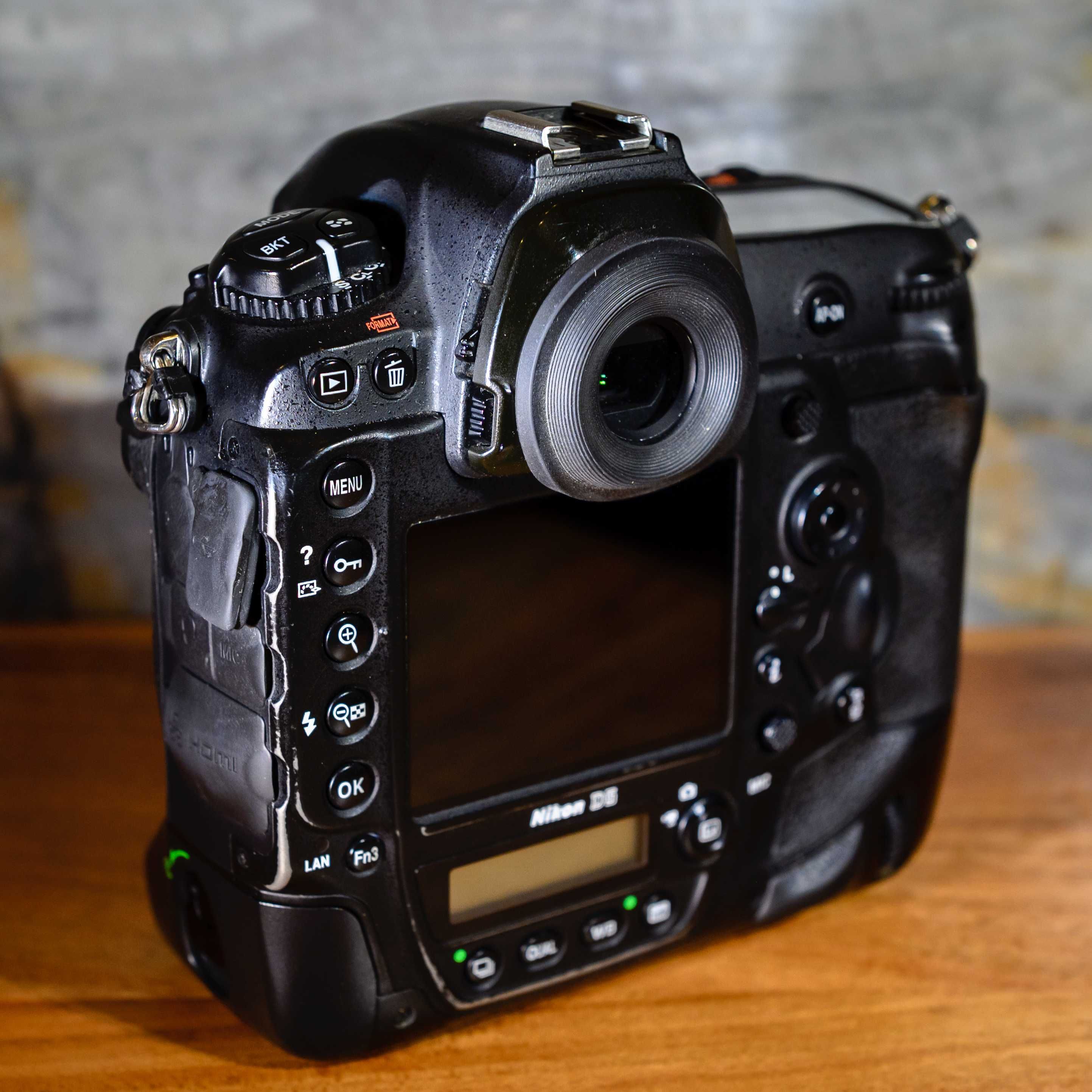 Nikon D5 body dual XQD