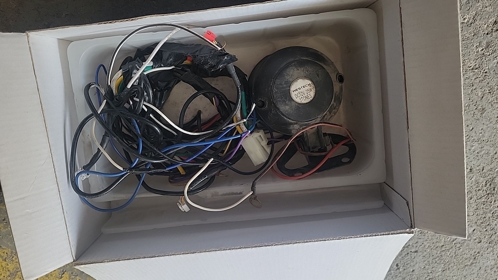 Magicar D908S Dominant