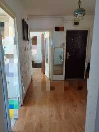 Apartament Vasile Aaron 70 mp utili.3 camere,lift,pivnita