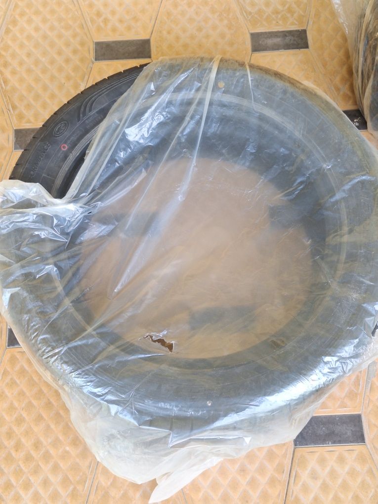 Trecker 2 шини почти новые