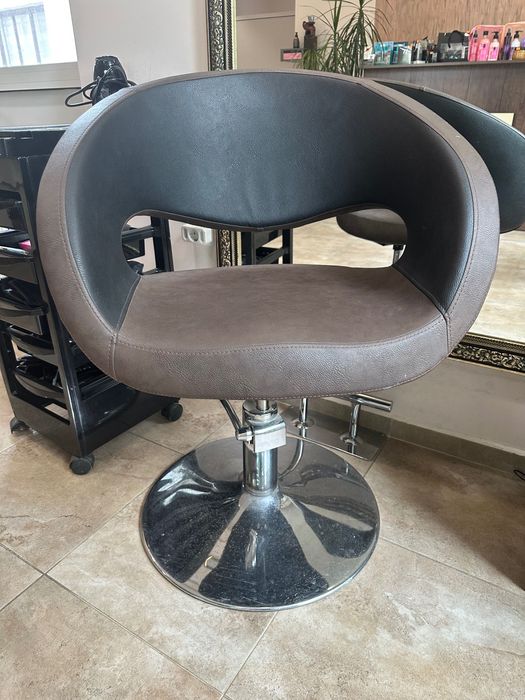 Фризьорски стол,