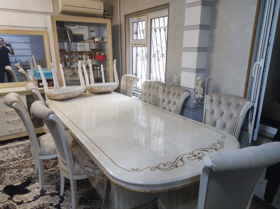 Стенка и стол стул комплект