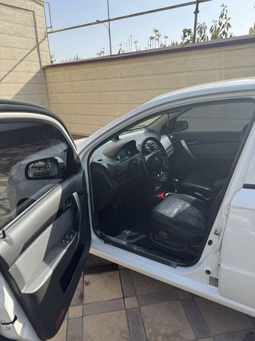 Продаётся нексия 3 автомат!