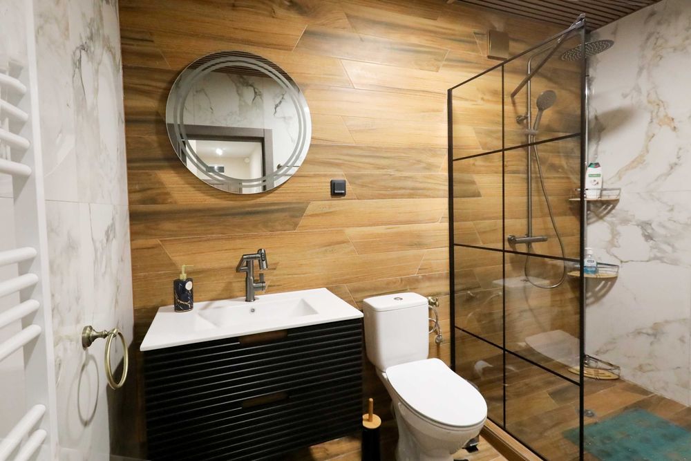 Давам под наем луксозно обзаведен апартамент във Враца