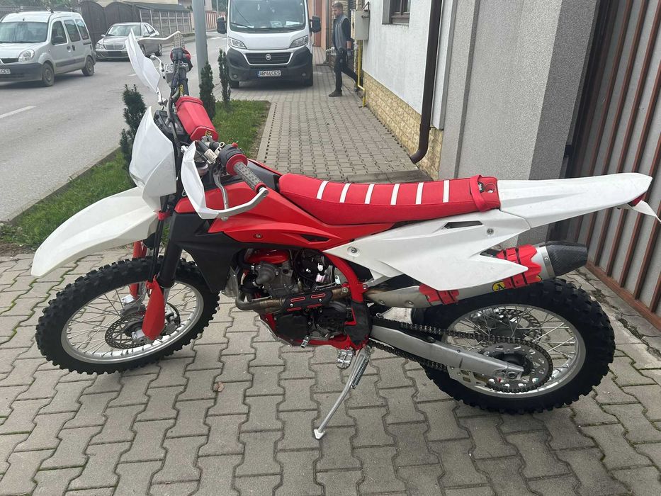 Enduro SWM RS 300r 2016 (Husqvarna TE310) 4T