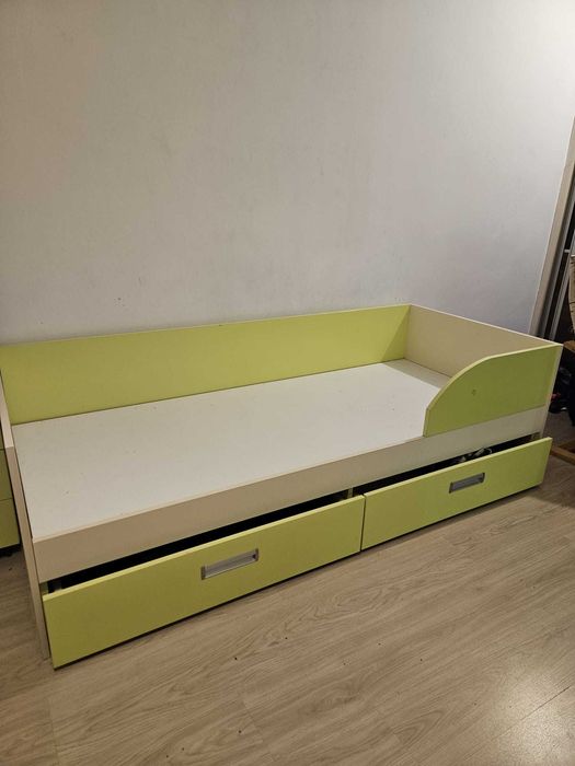 Cadru pat cu sertare+ noptiera+ birou