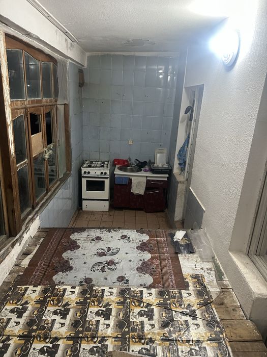 2 xonalik 3 etajda 6 mkr. Lavitta. Ijaraga beriladi
