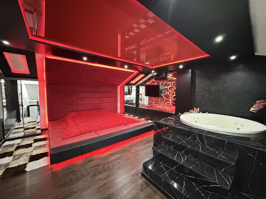 Darhon juda zur chiroyli kvartira sotiladi