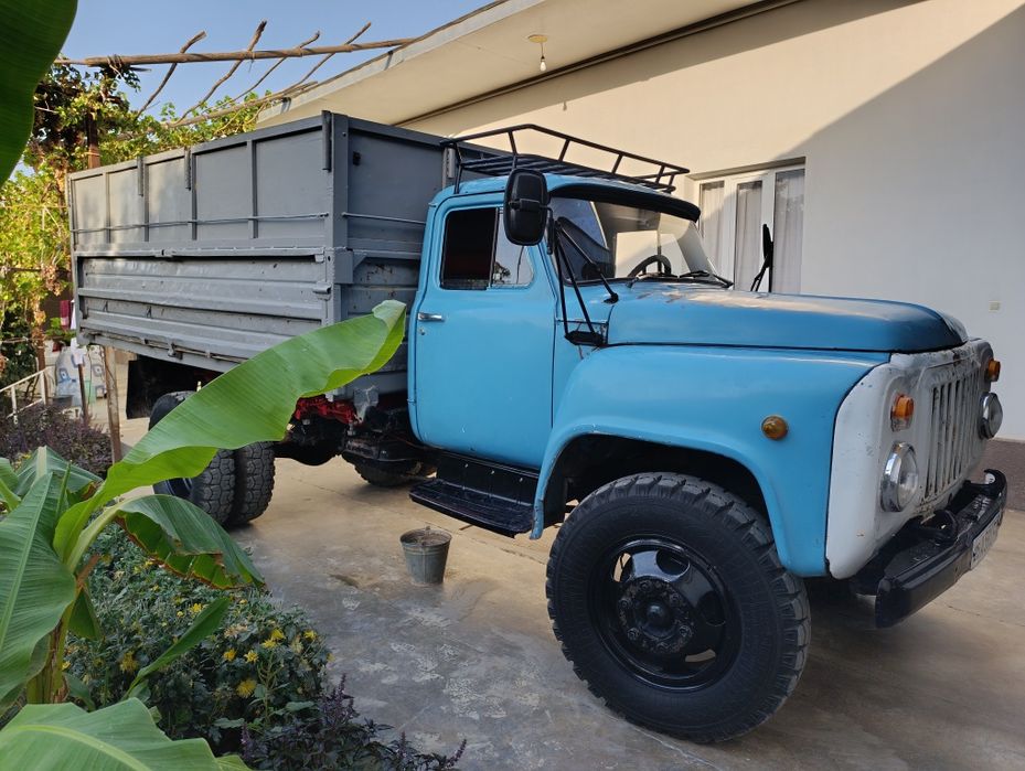 Gaz 53 samasval sotiladi