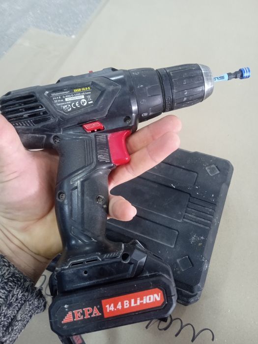 Шуруповерт  epa zor ishlidi