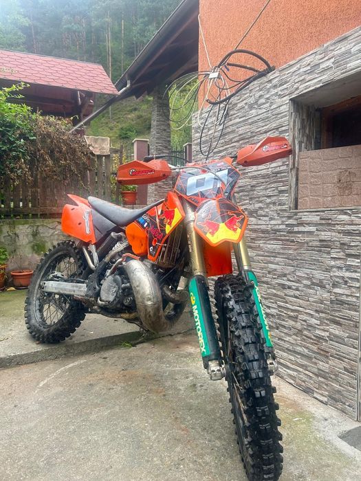 Vând KTM SX 250.