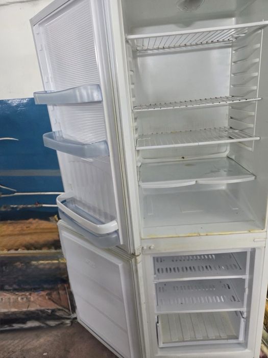 Продам холодильник