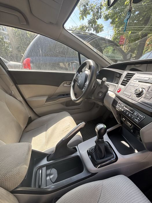Honda Civic 4D 2016 benzină 1.8l