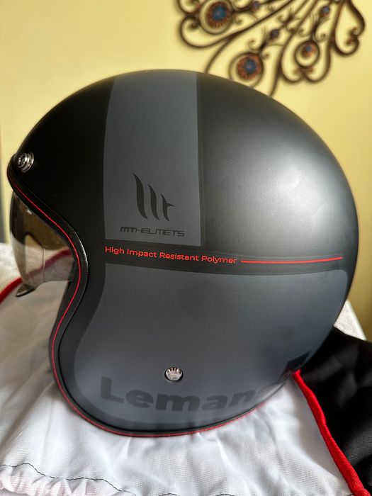 Мото каска MT Le Mans II