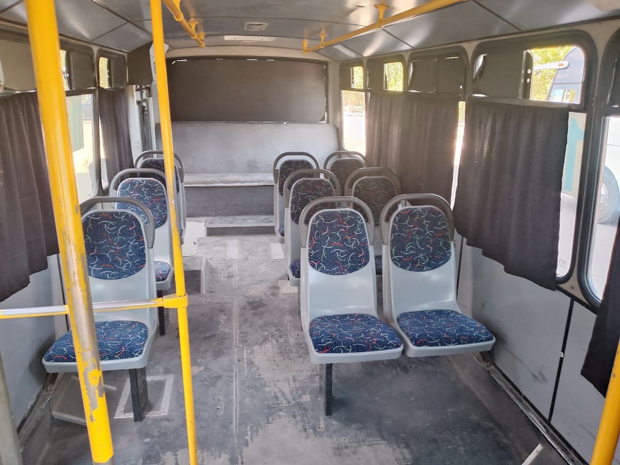 Isuzu avtobus sotiladi