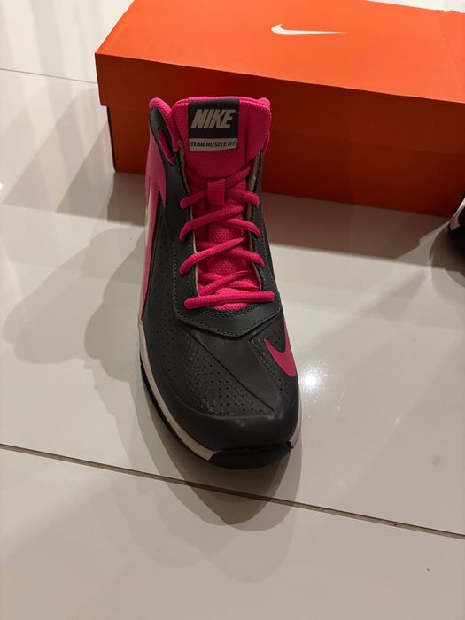Дамски спортни обувки Nike