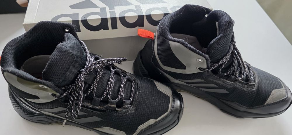 Маратонки Adidas terrex