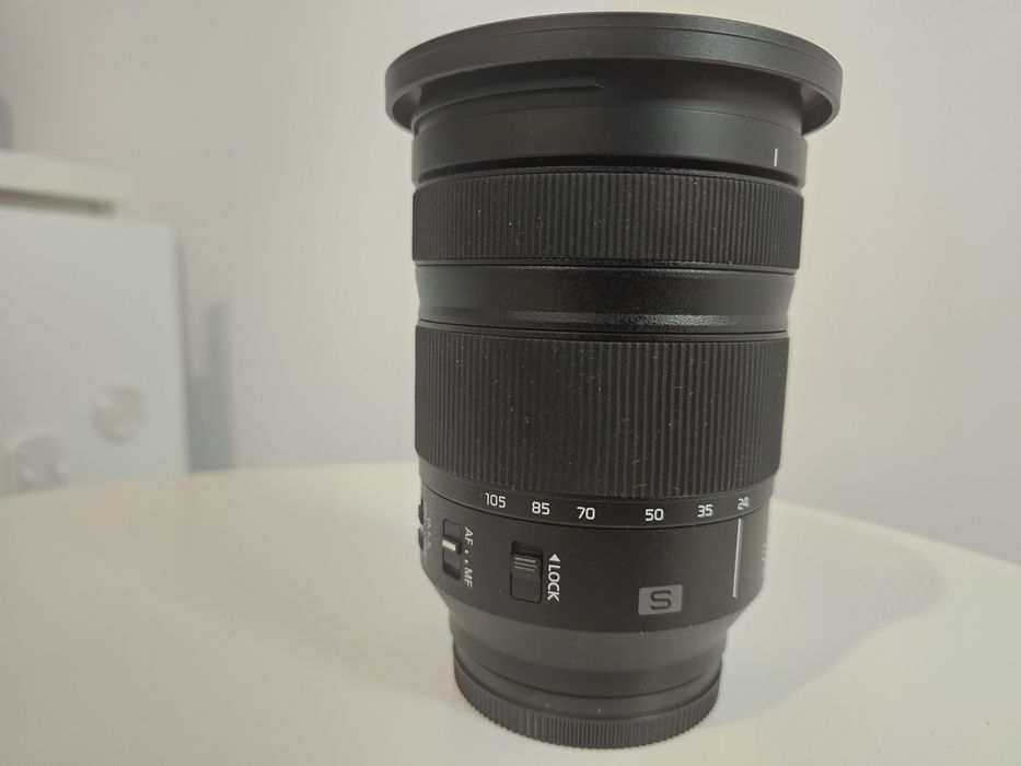 Panasonic Lumix S 24-105mm f/4 Macro O.I.S.