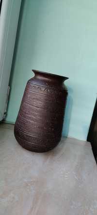 Vaza ceramica scandinava cu semnatura artistului