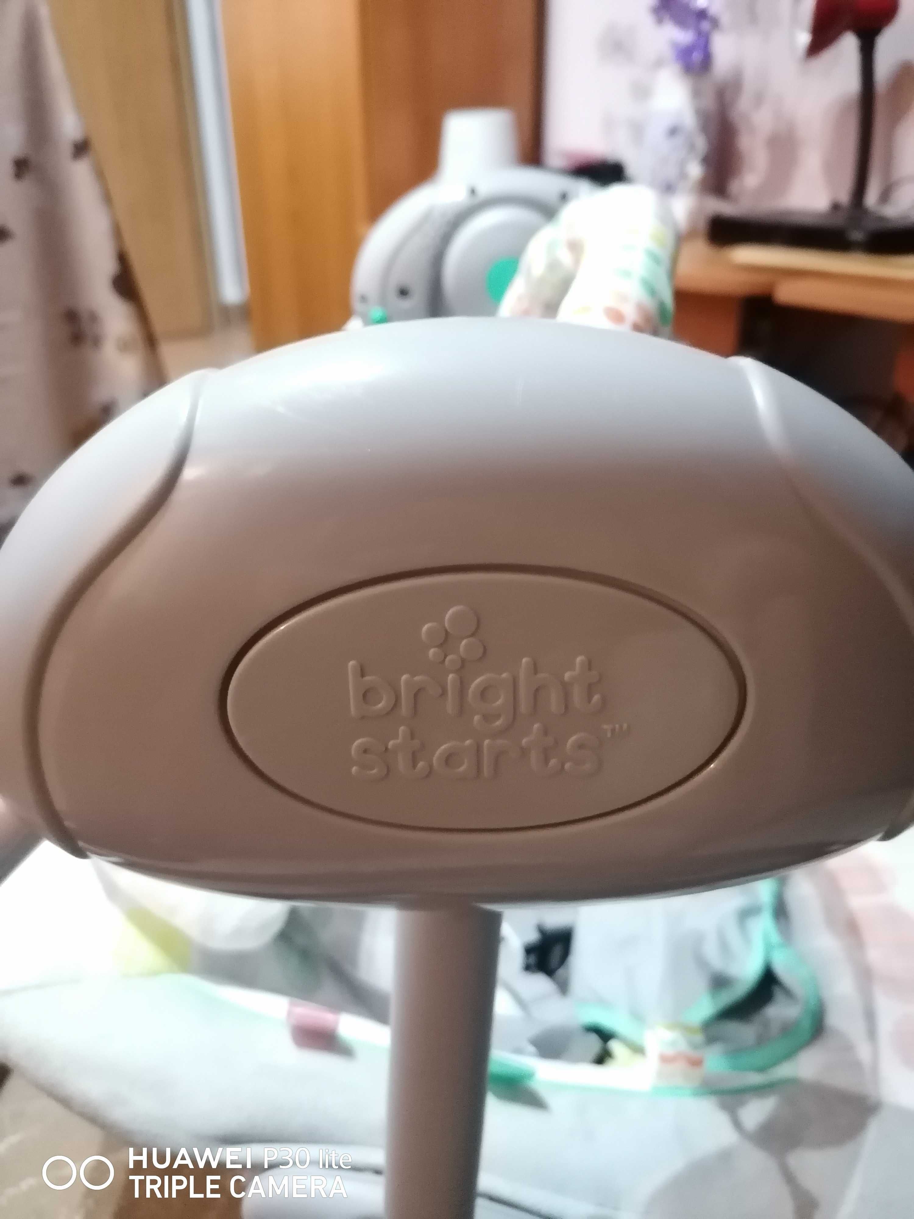 Balansoar elecric portabil bebeluși - Bright Starts